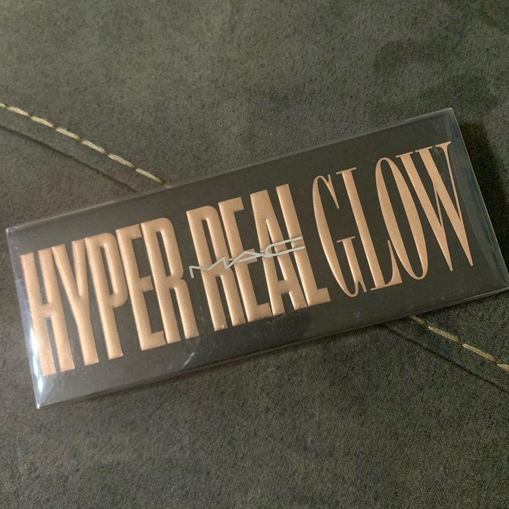 MAC Hyper Real Glow Palette